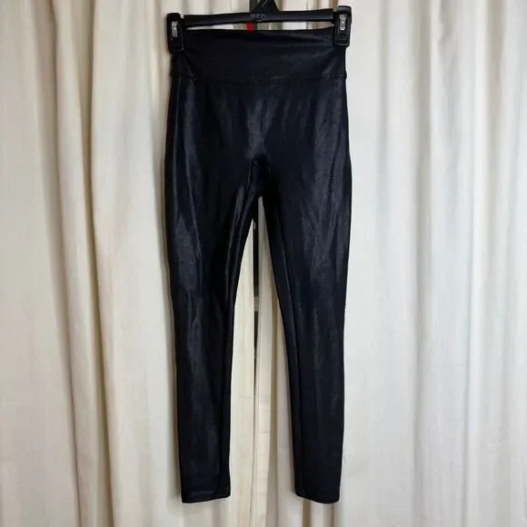 SPANX Faux Leather Black Leggings Women’s Sz Medium Style 2437 - Picture 2 of 4